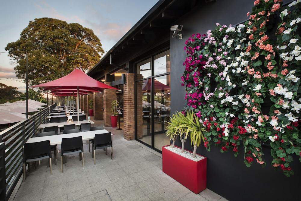 Nightcap At The Ranch Hotel Macquarie Park Ngoại thất bức ảnh