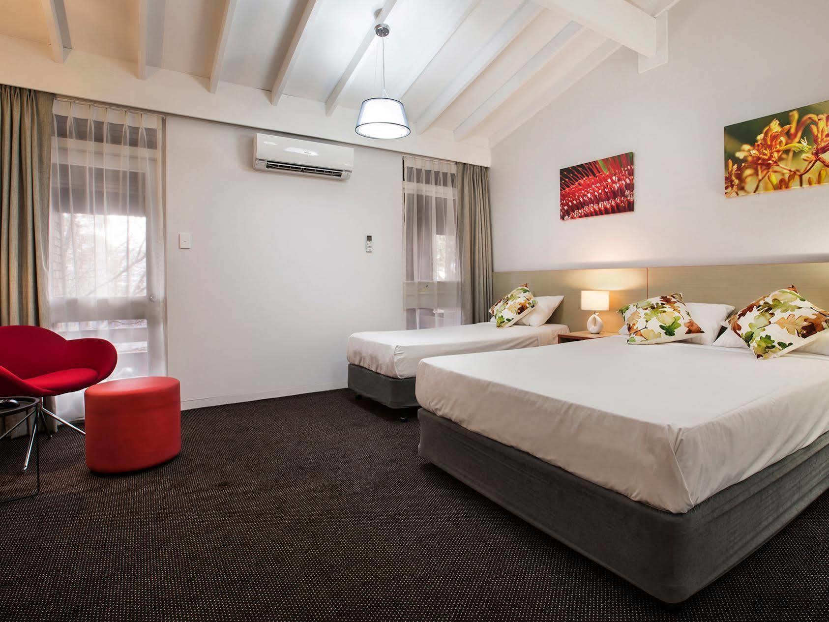 Nightcap At The Ranch Hotel Macquarie Park Ngoại thất bức ảnh